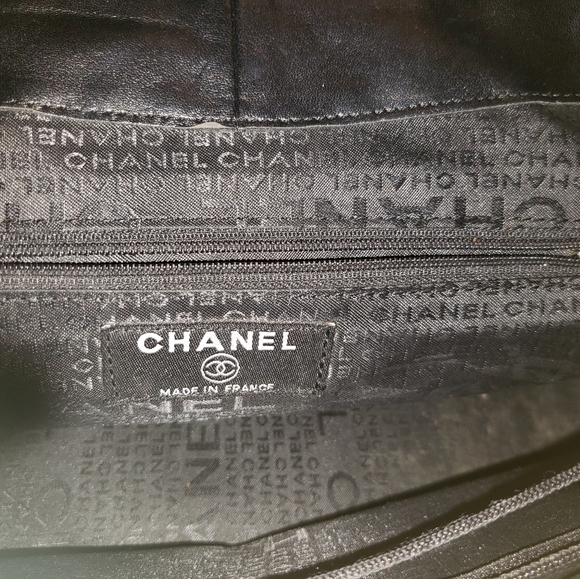 CHANEL😍🥰 - Picture 7 of 11